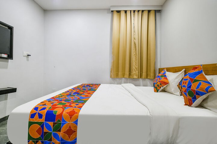 Room 10 of 22