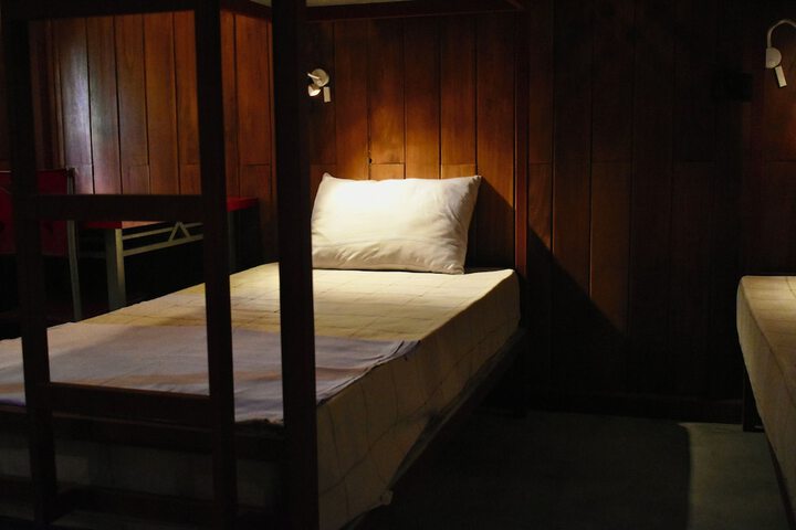Room 19 of 48