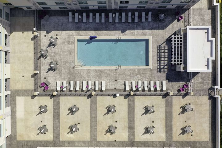 Pool 16 of 18