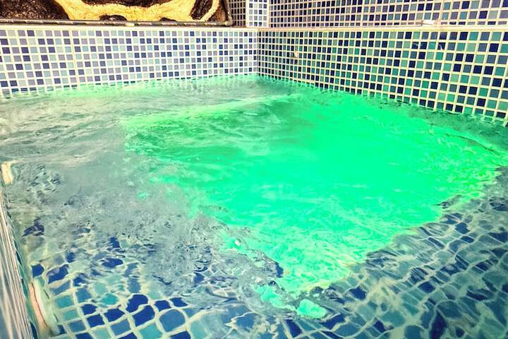 Pool 54 of 100