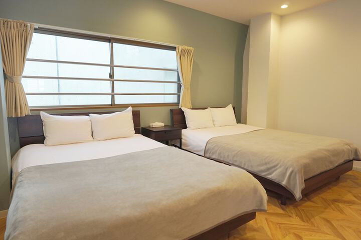Room 7 of 24