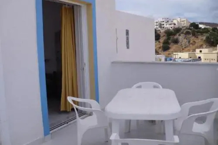Terrace/Patio 2 of 5