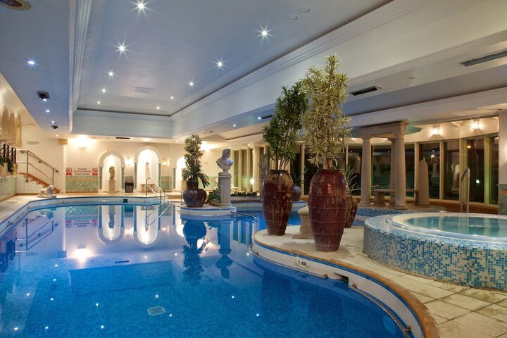 Pool 90 of 152