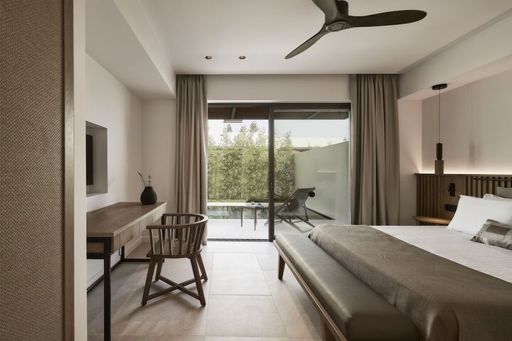 Room 10 of 155