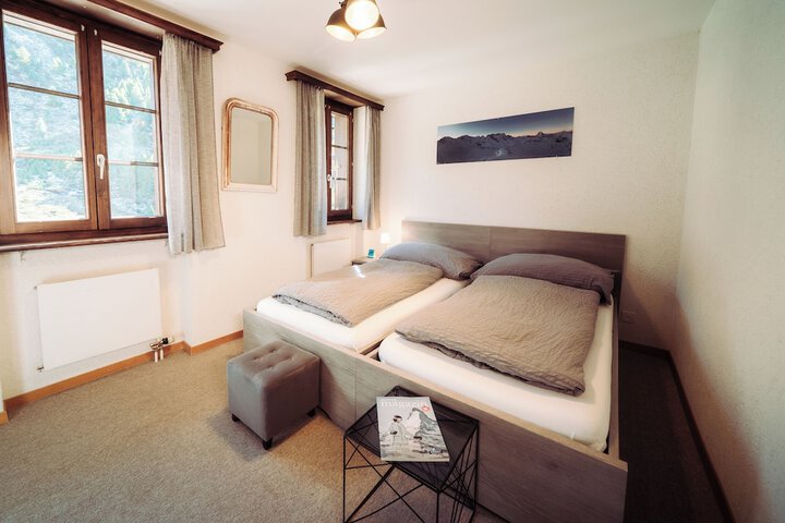 Room 7 of 28
