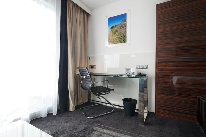 Room 21 of 114