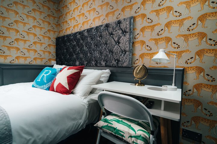 Room 69 of 344