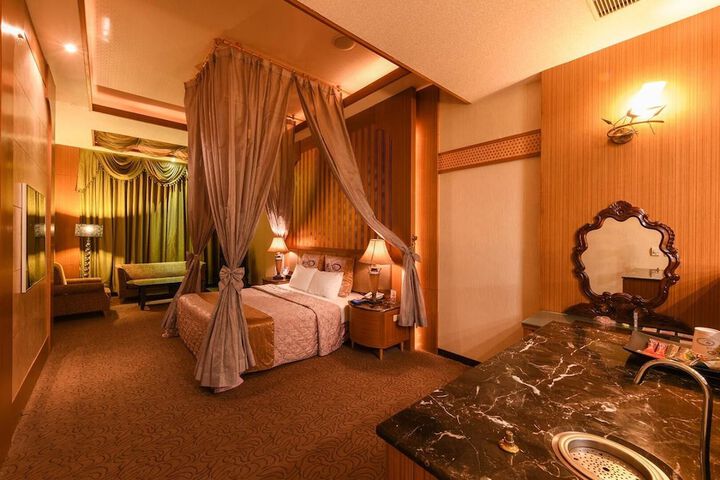 Room 29 of 54