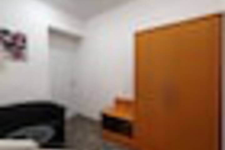 Room 212 of 324