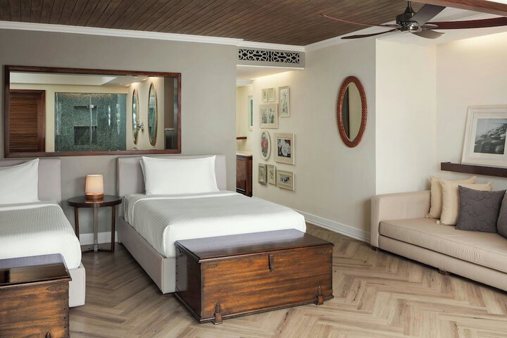 Room 18 of 253