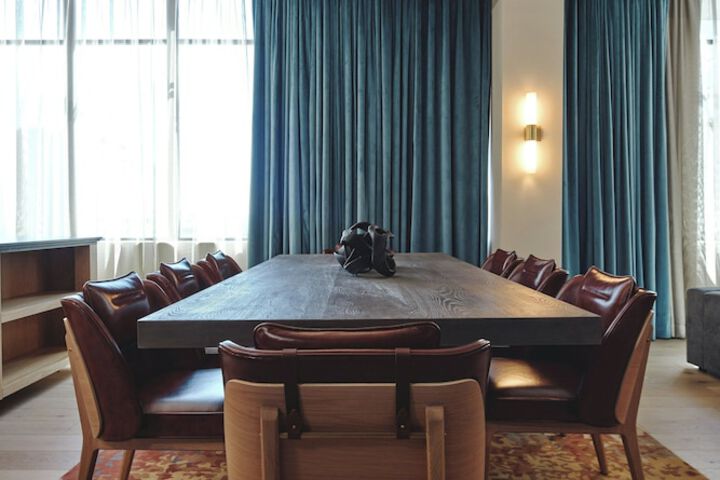 Room 30 of 77
