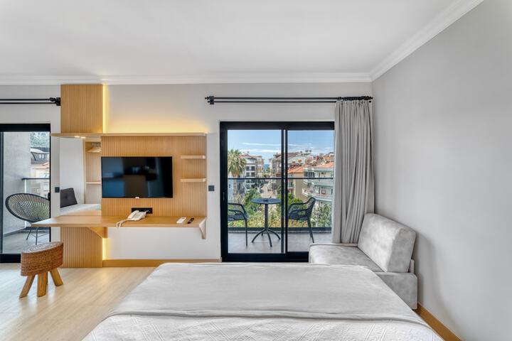 Room 12 of 54
