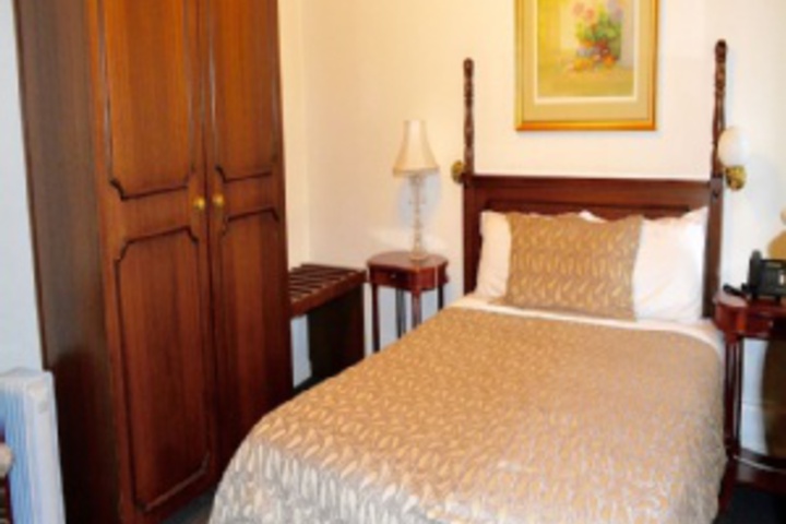 Room 609 of 768