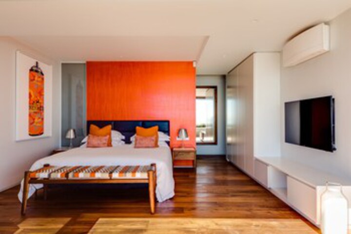 Room 11 of 43