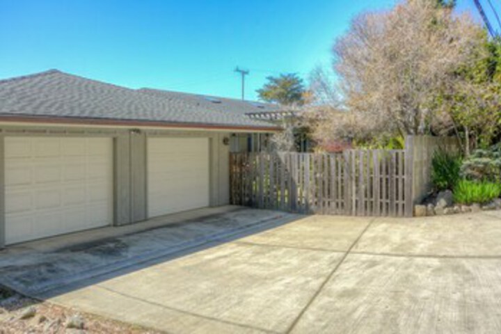 Property Grounds 16 of 32