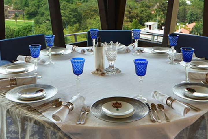 Dining 82 of 99