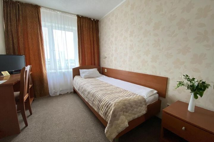 Room 81 of 102