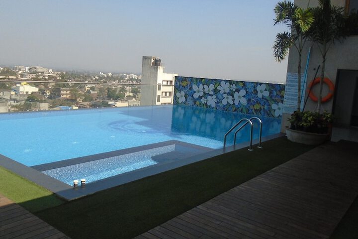 Pool 39 of 56