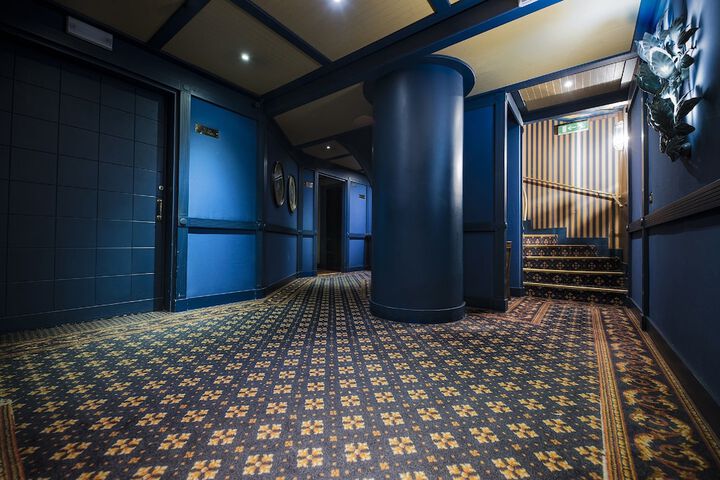 Ballroom/Hall 52 of 63