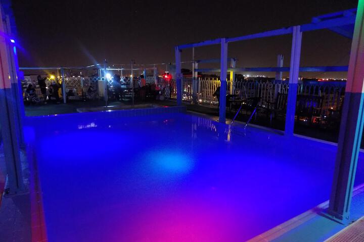 Pool 15 of 16