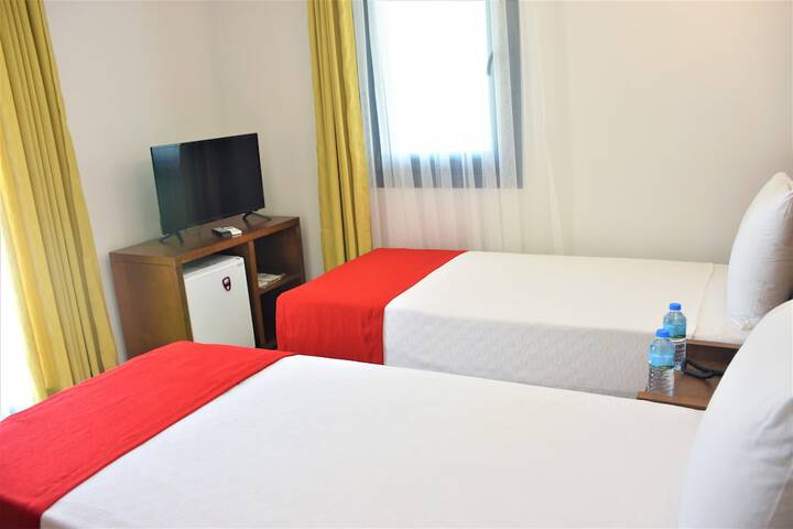 Room 30 of 76