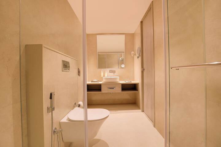 Room 46 of 62