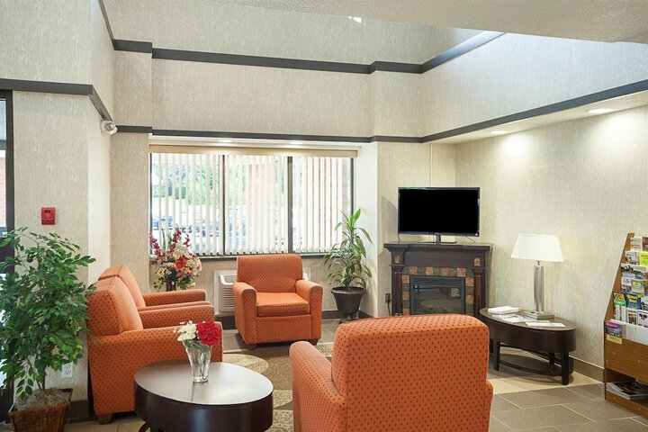 Lobby Entry