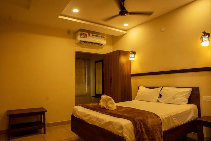Room 6 of 7