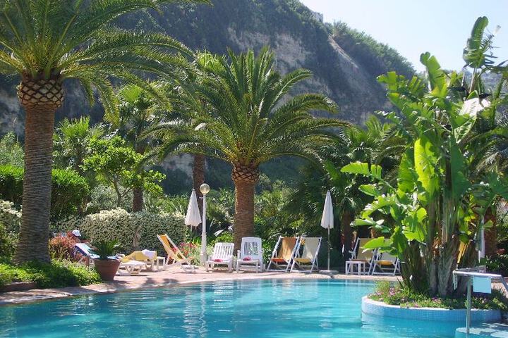 Pool Hotel