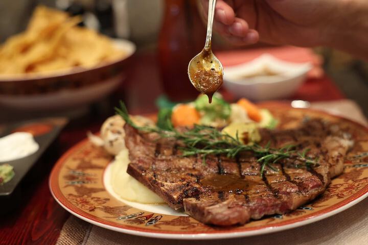 Dining 82 of 92