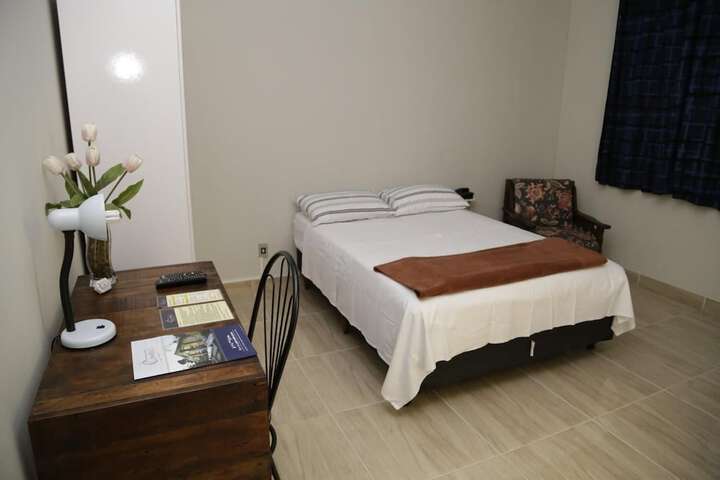 Room 8 of 42