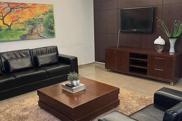 Room 13 of 24