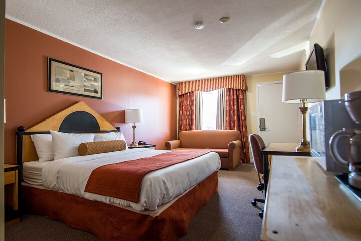 Room 2 of 13