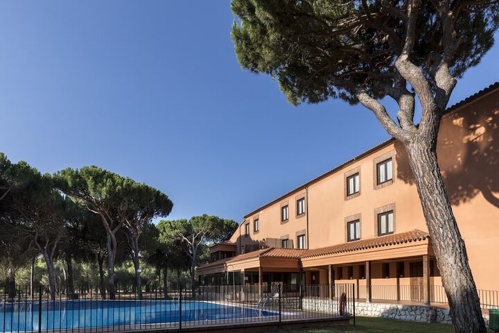 Pool Hotel