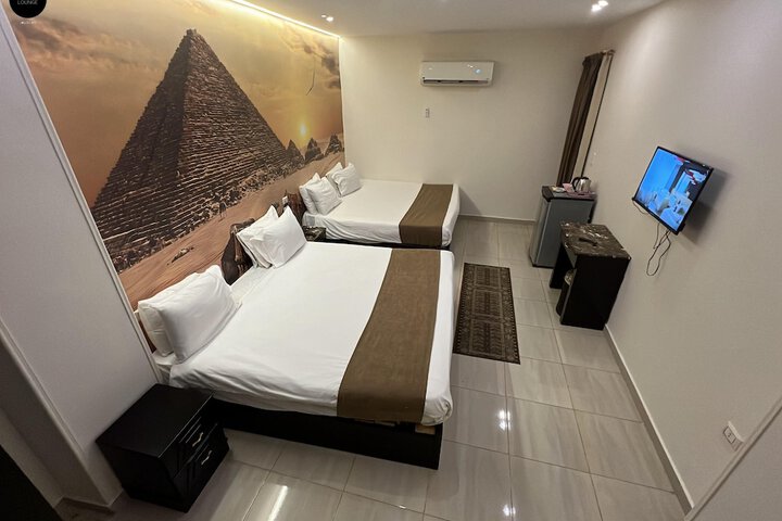 Room 85 of 284
