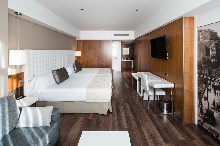Room 10 of 116