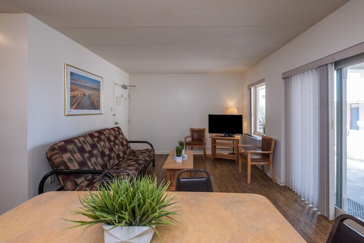 Room 21 of 27