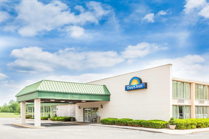 Photo of DAYS INN BRIDGEWATER CONFERENCE CENTER S