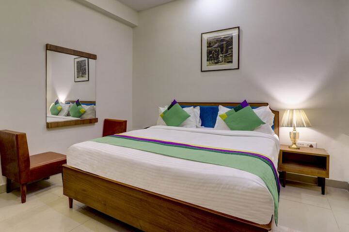 Room 10 of 49