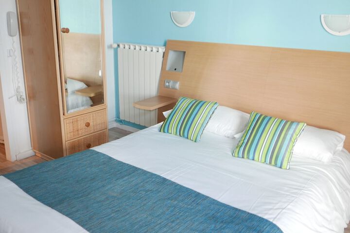 Room 15 of 35