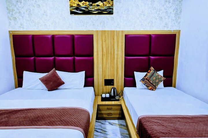 Room 14 of 60