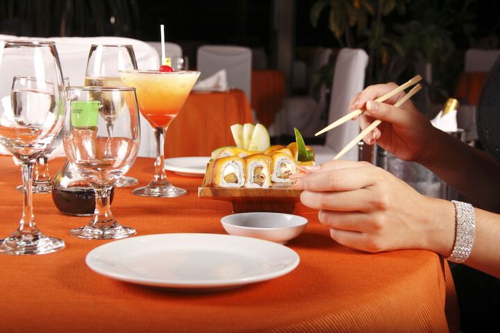 Dining 38 of 46