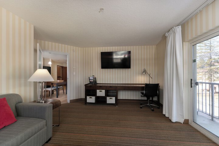 Room 65 of 119