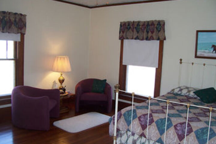 Room 4 of 24