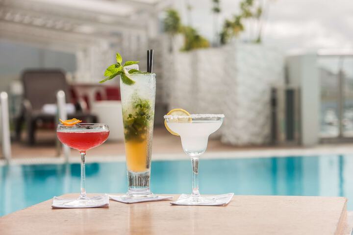 Hotel Pool