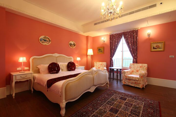 Room 14 of 46