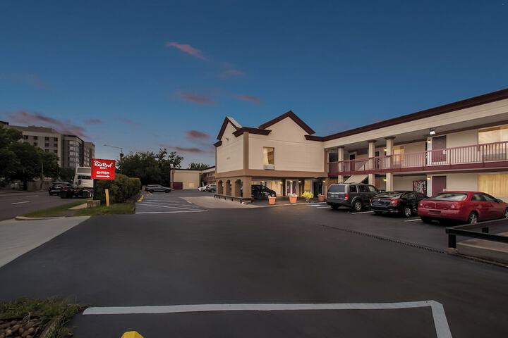 Front of property - evening/night