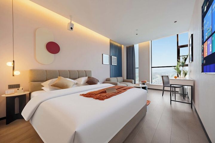 Room 27 of 54