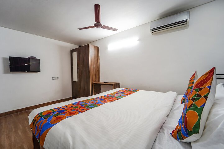 Room 9 of 21