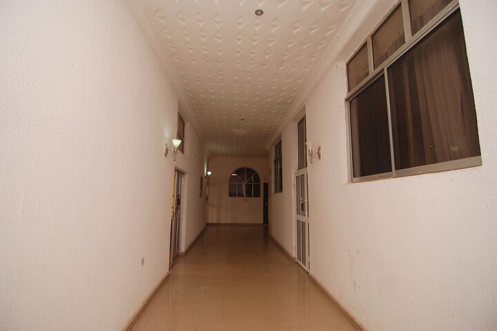 Ballroom/Hall 30 of 40